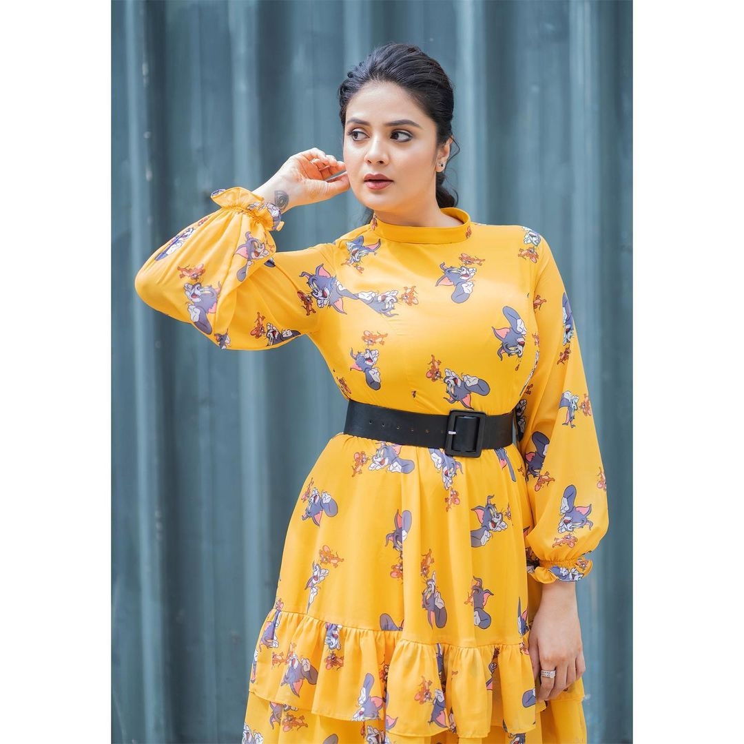 Sreemukhi Hot Photos In Yellow Dress