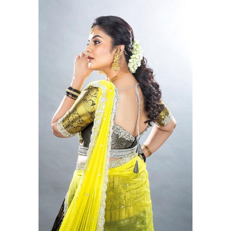 Sreemukhi Images In Half Saree