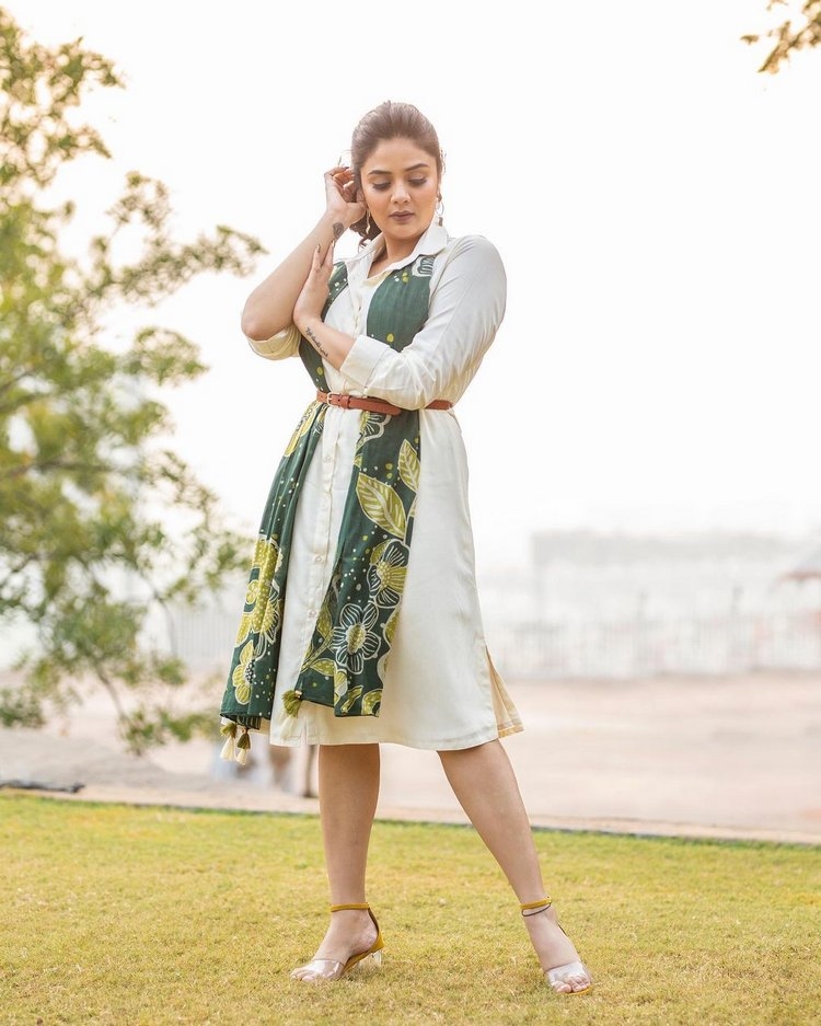 Sreemukhi Stunning White Photos