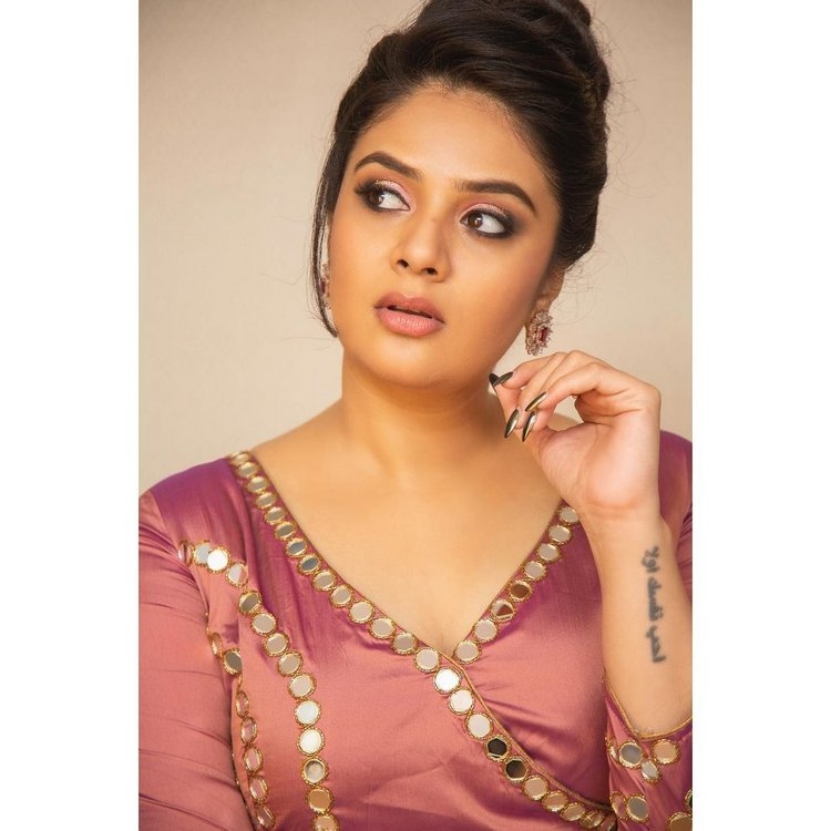 Sreemukhi latest Photos Shoot