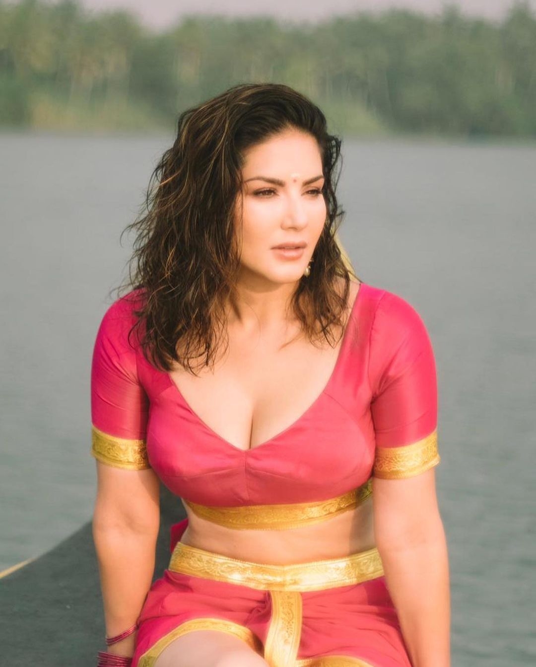 Sunny Leone latest photos