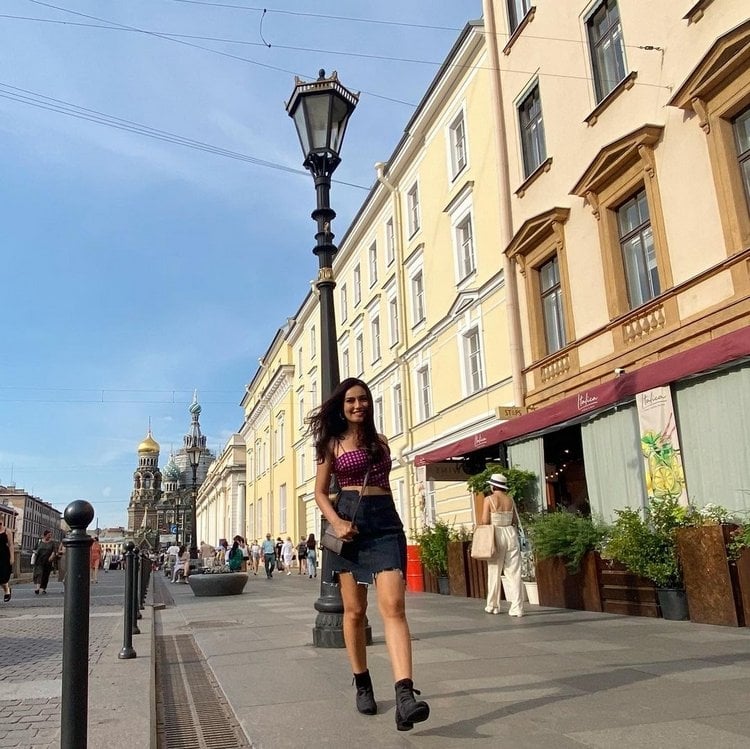 Surbhi Jyoti Pics Collection