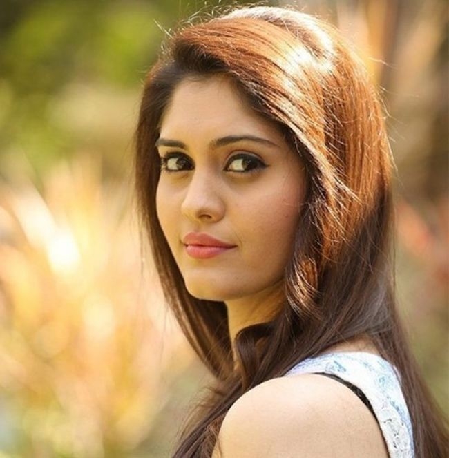 Surbhi Puranik New Photos