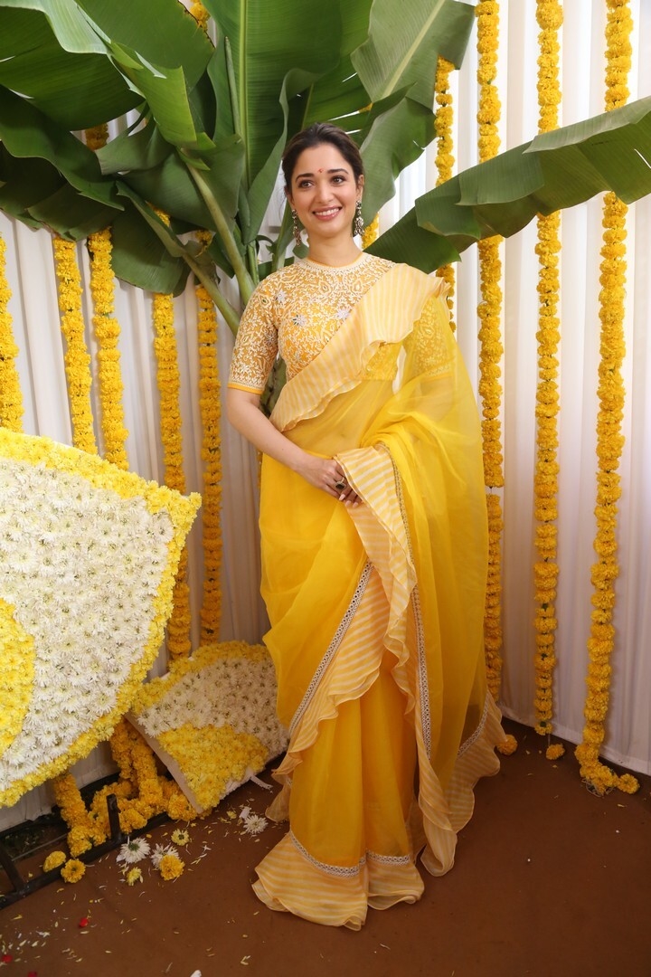 Tamanna Stunning Photos In Movie Shooting