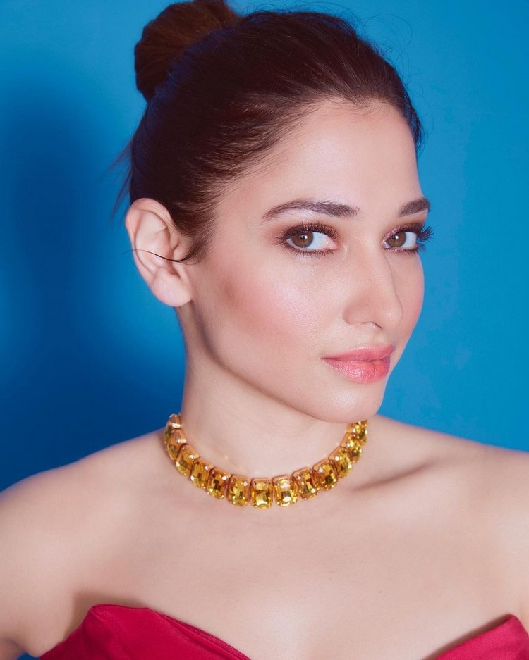 Tamannaah Bhatia Stylish Look Photos