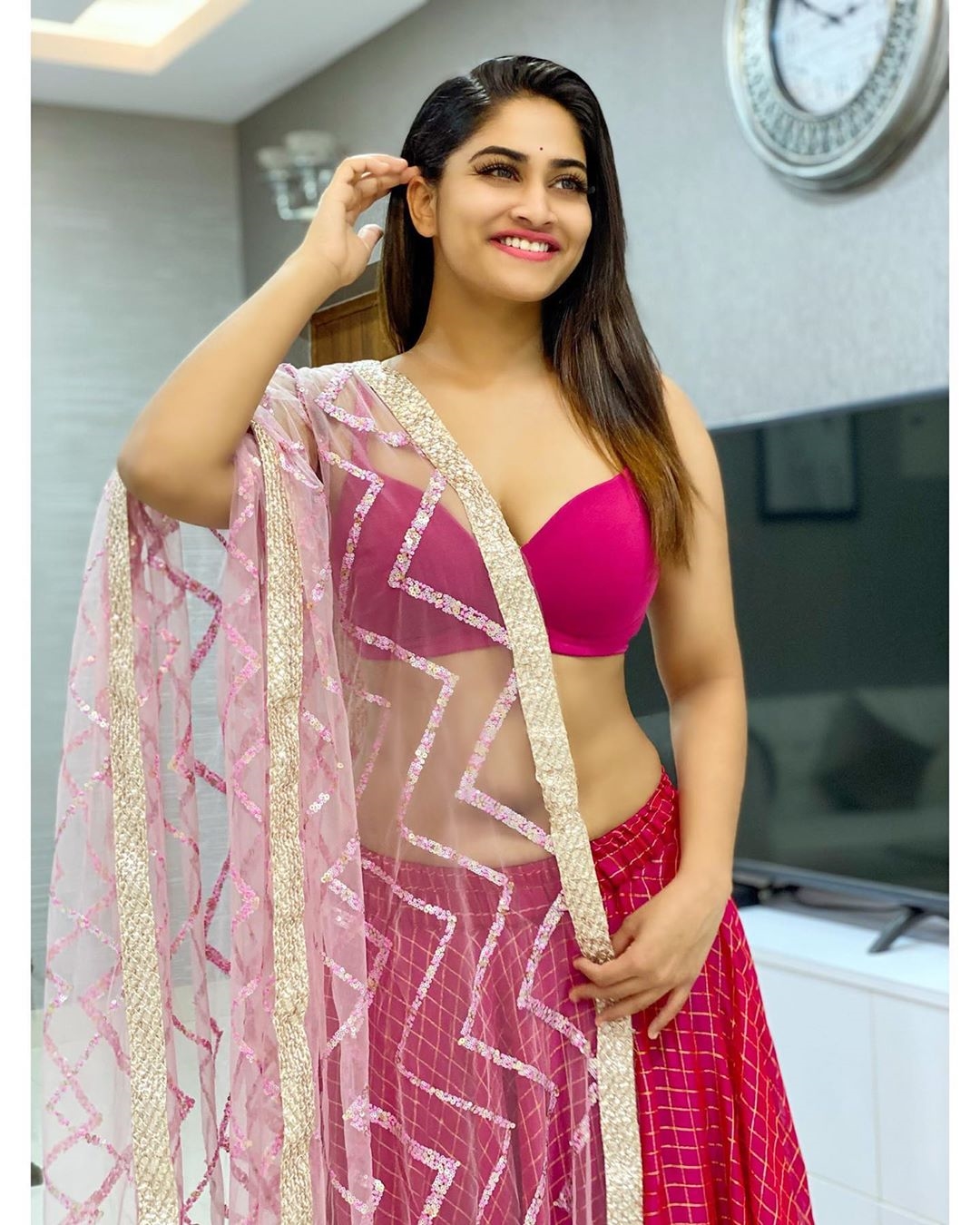 Tamil BiggBoss Contestant Shivani Narayan Hot Images