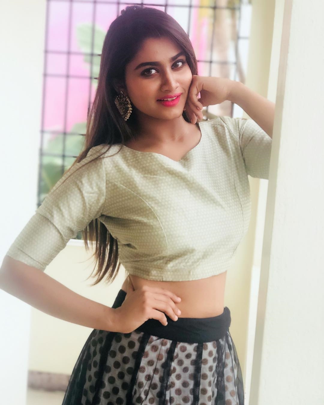 Tamil BiggBoss Contestant Shivani Narayan Hot Images