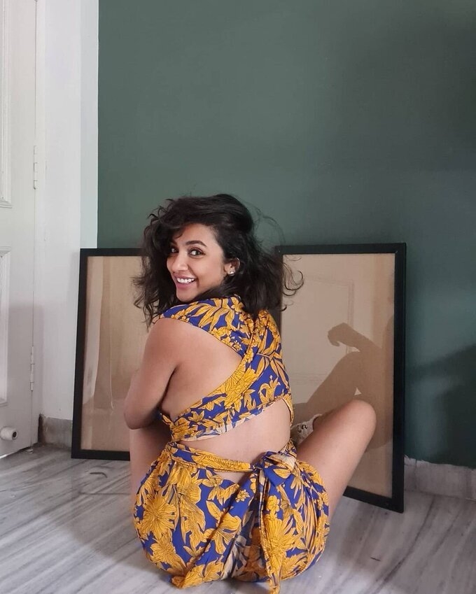 Tejaswi Madivada New Clicks Collection