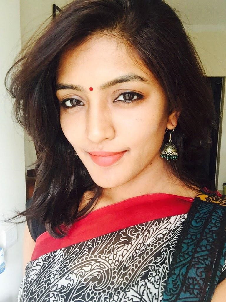 Telugu Beauty Eesha Rebba Cute Images