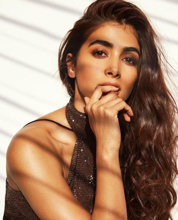 Tollywood Glamorous Pooja Hegde exudes Hotness