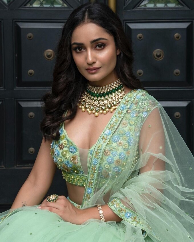 Tridha Choudhury New Images In Facebook