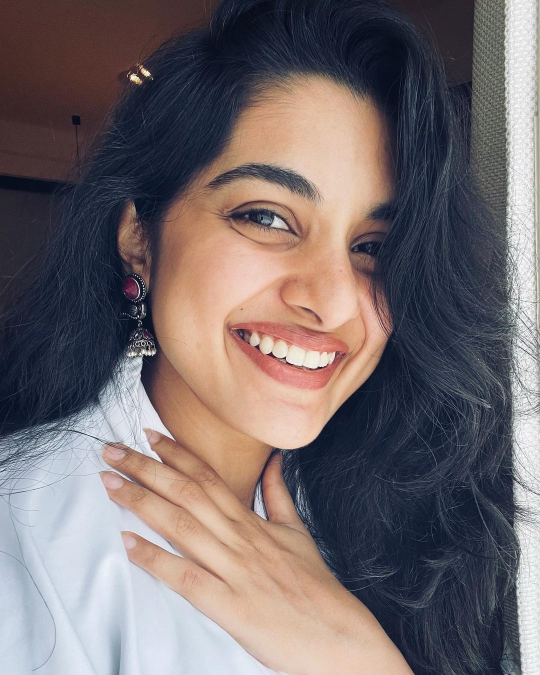 VakeelSaab Heroine Nivetha Thomas Latest Images