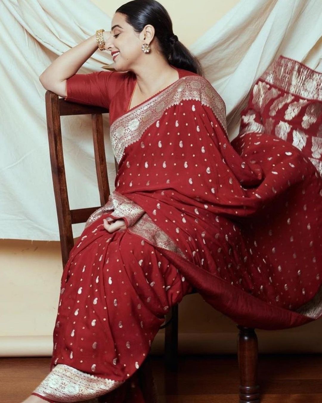 Vidya Balan Hot Photos In Saree