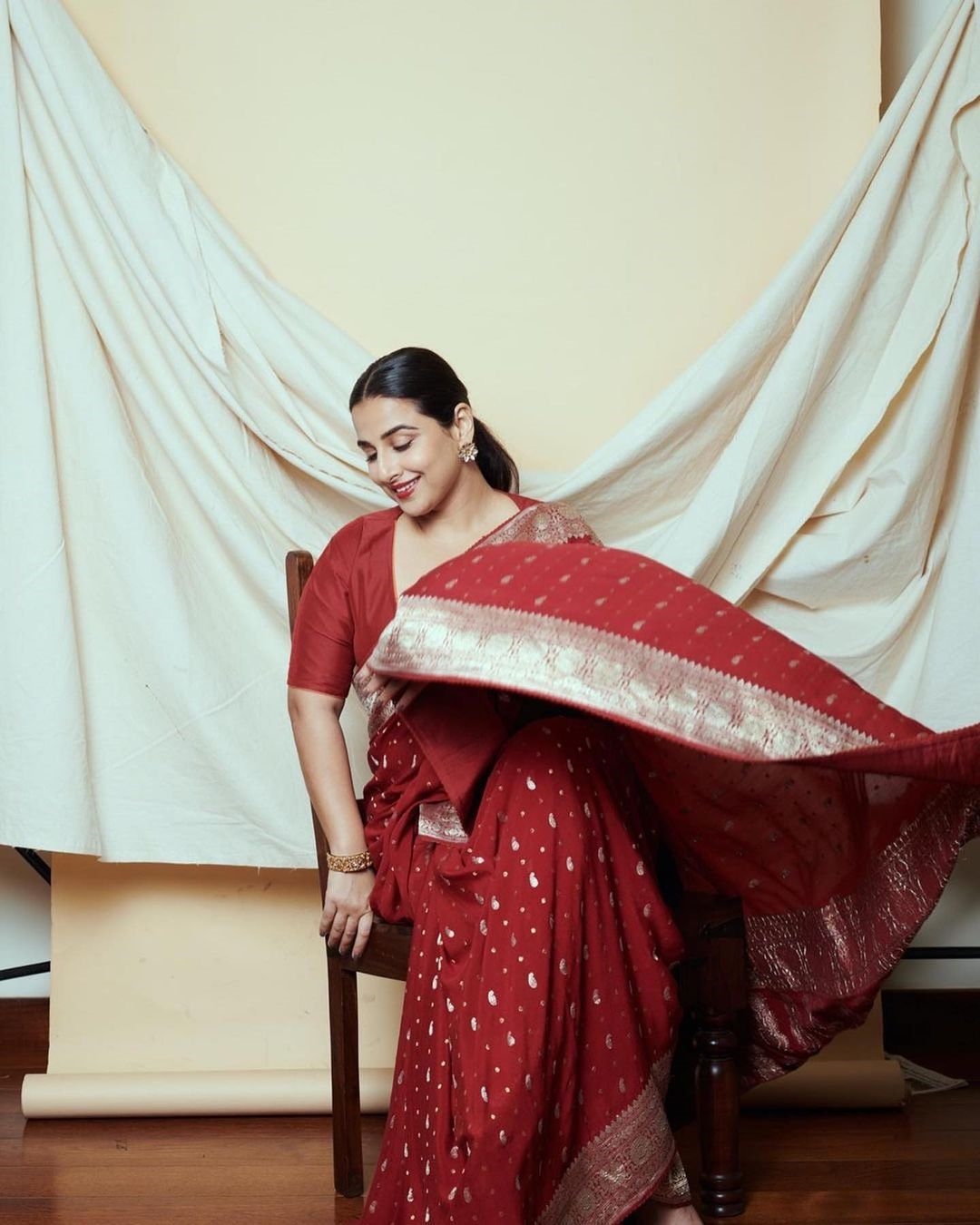 Vidya Balan Hot Photos In Saree