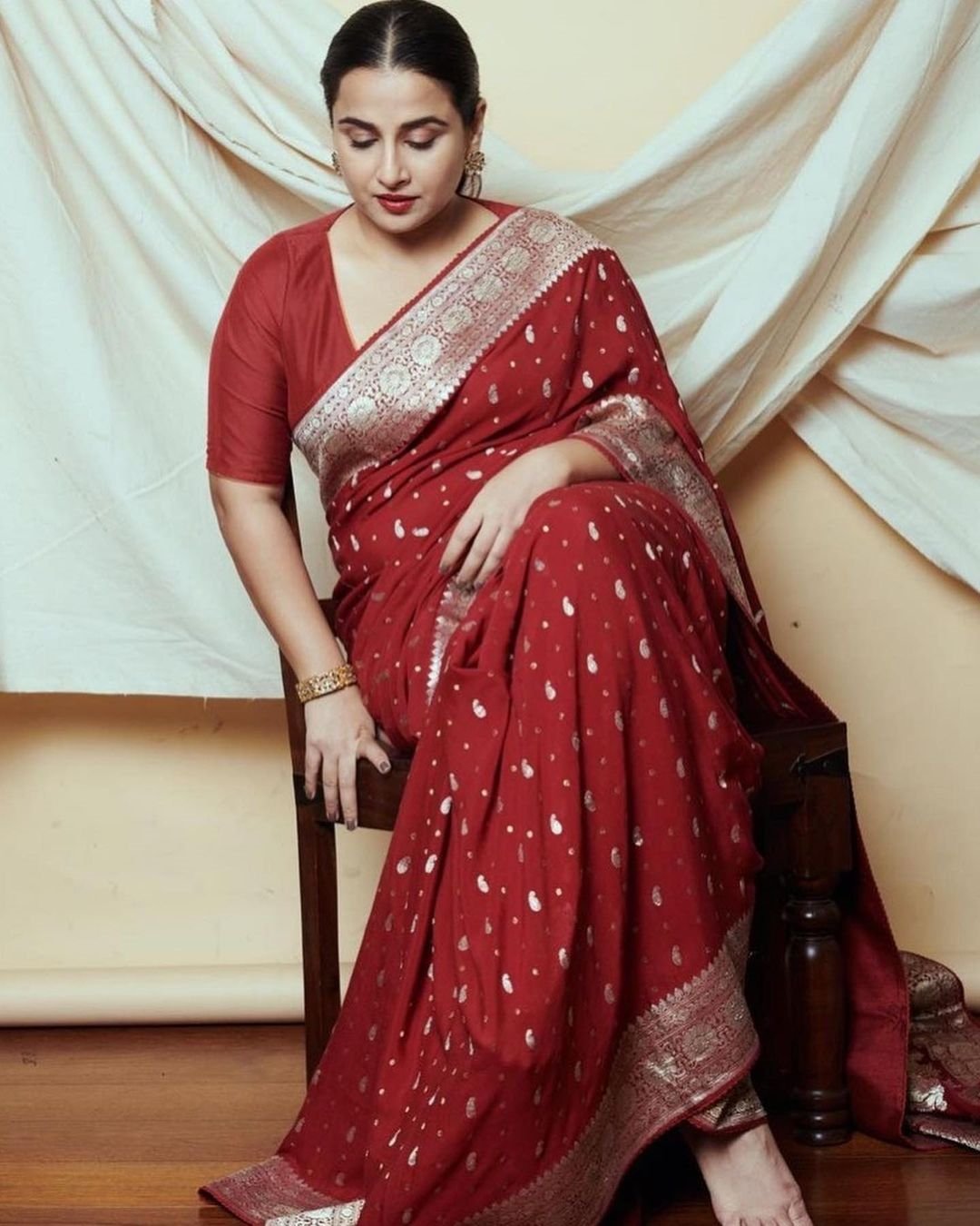 Vidya Balan Hot Photos In Saree