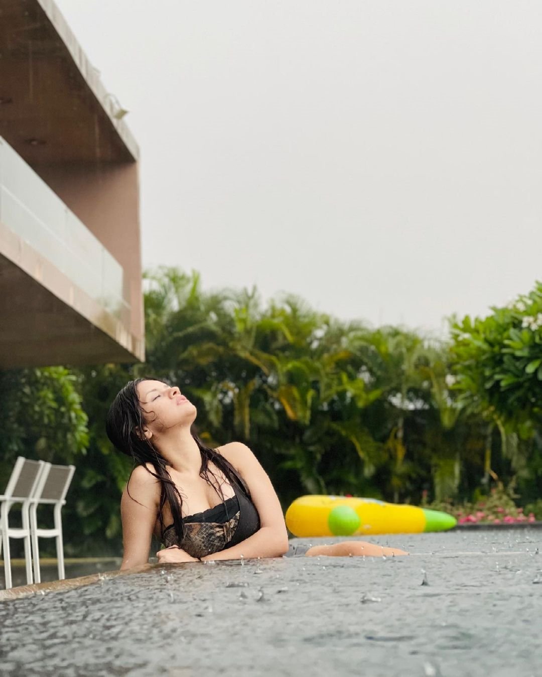 avneetkaur latest sexy Photo