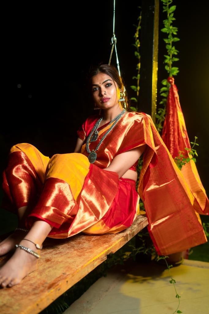 divi vadthya latest Photos collection