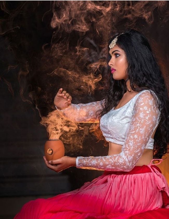 divi vadthya latest Photos collection