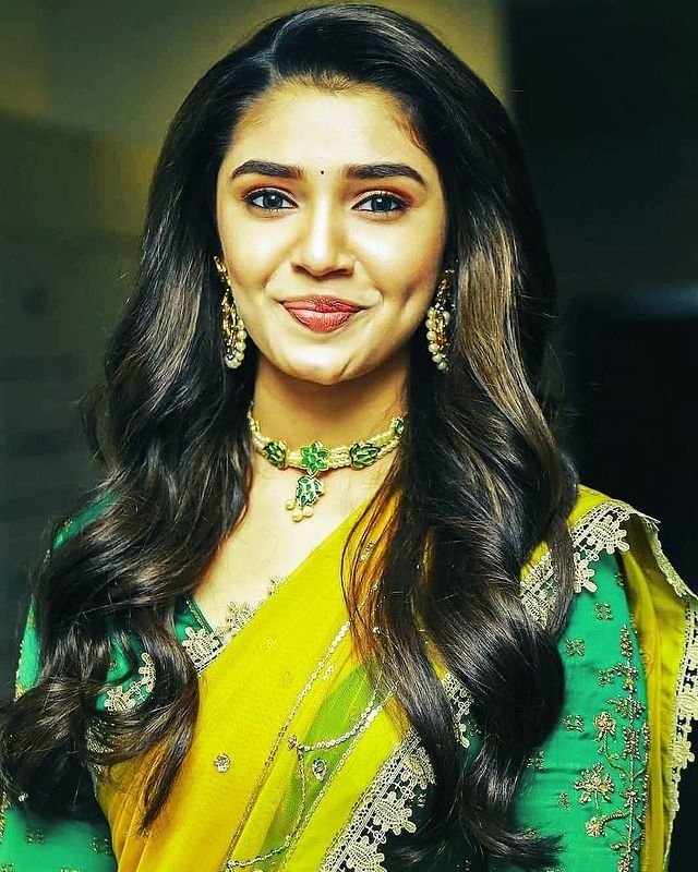 krithishetty latest cute look Photos