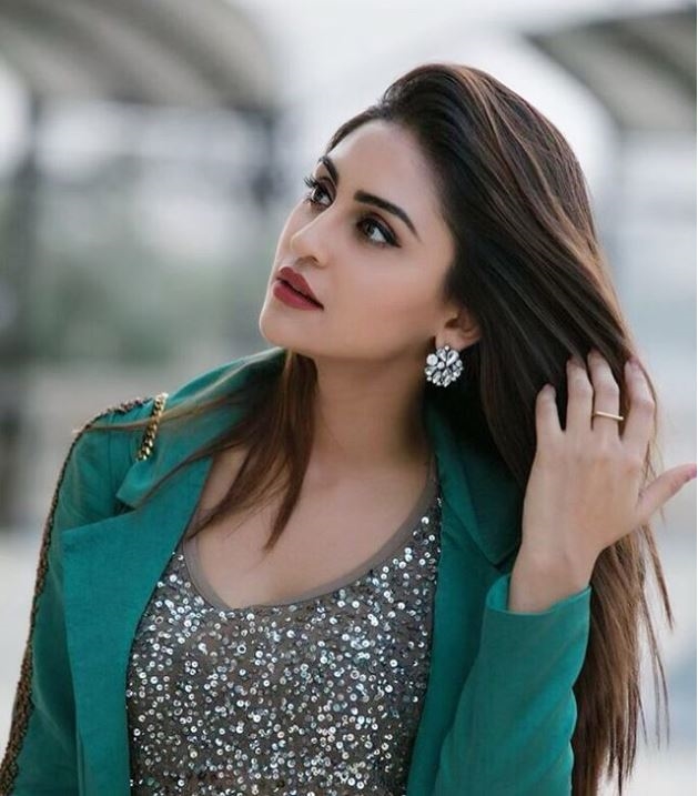 krystle dsouza Photos in facebook