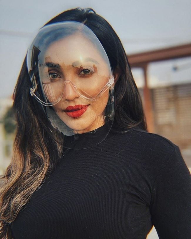 parvatii nair latest Photos