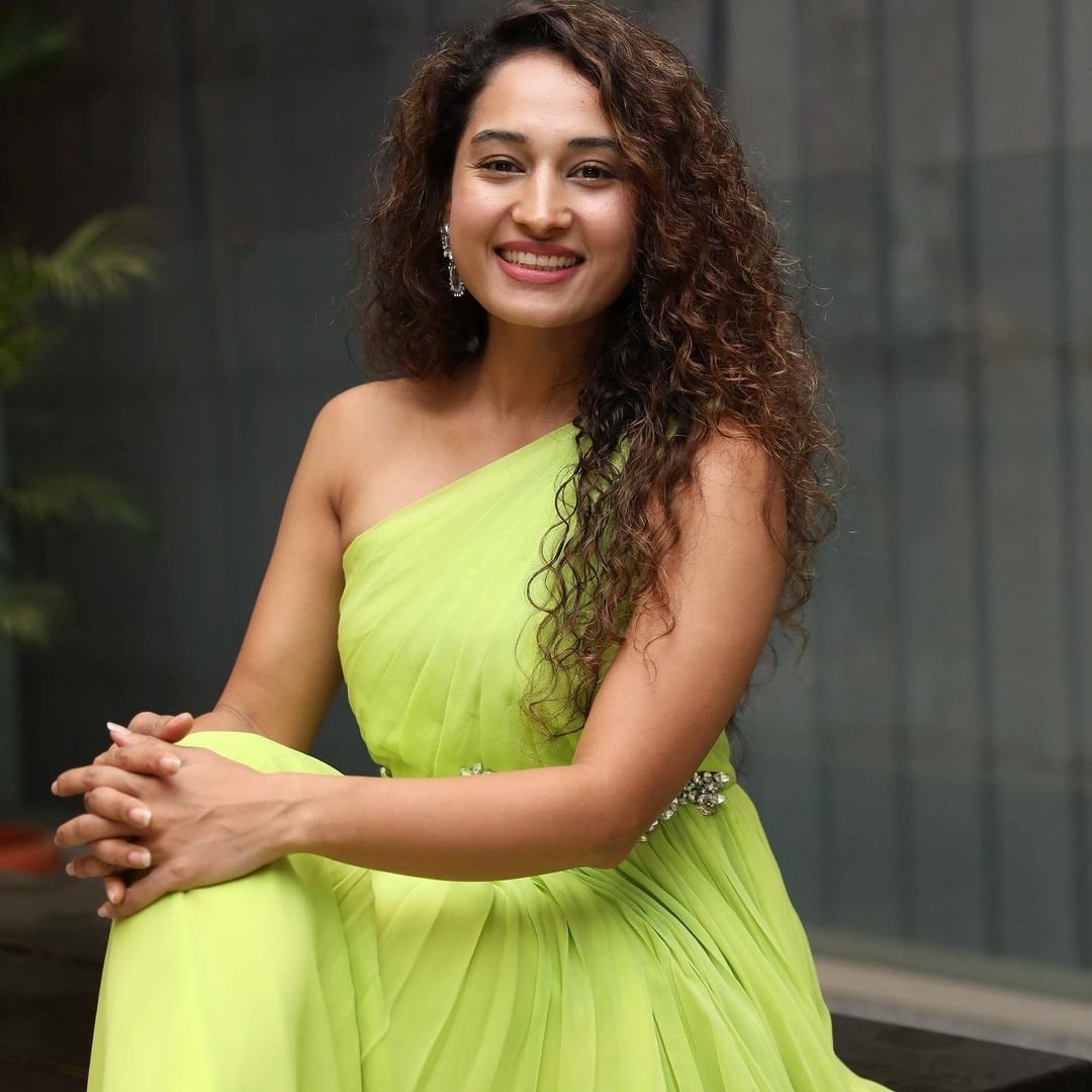 pooja ramachandran Hot Photos