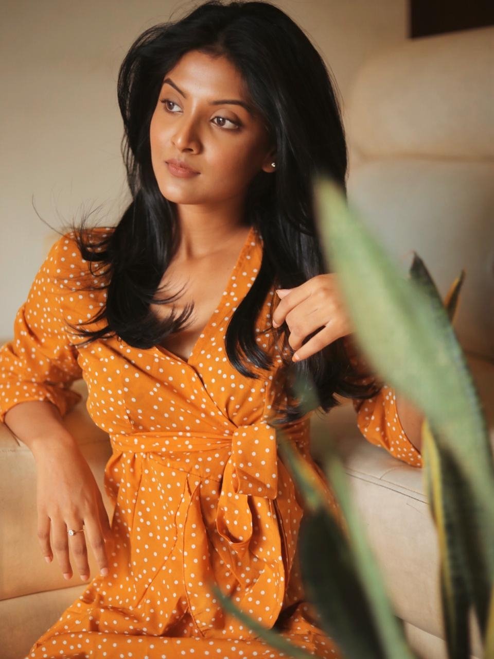 Nivedhithaa Sathish Hot Images