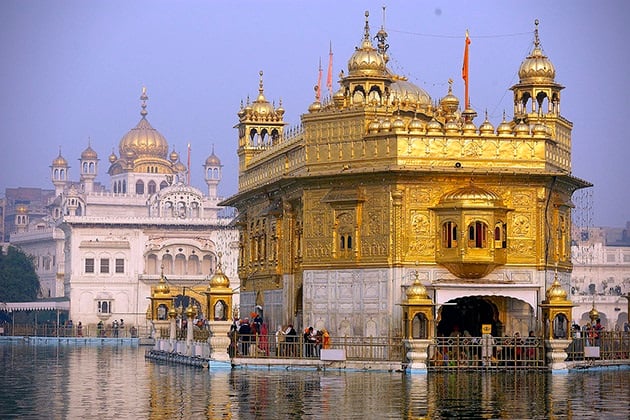 10 Most Amazing Temples In The World