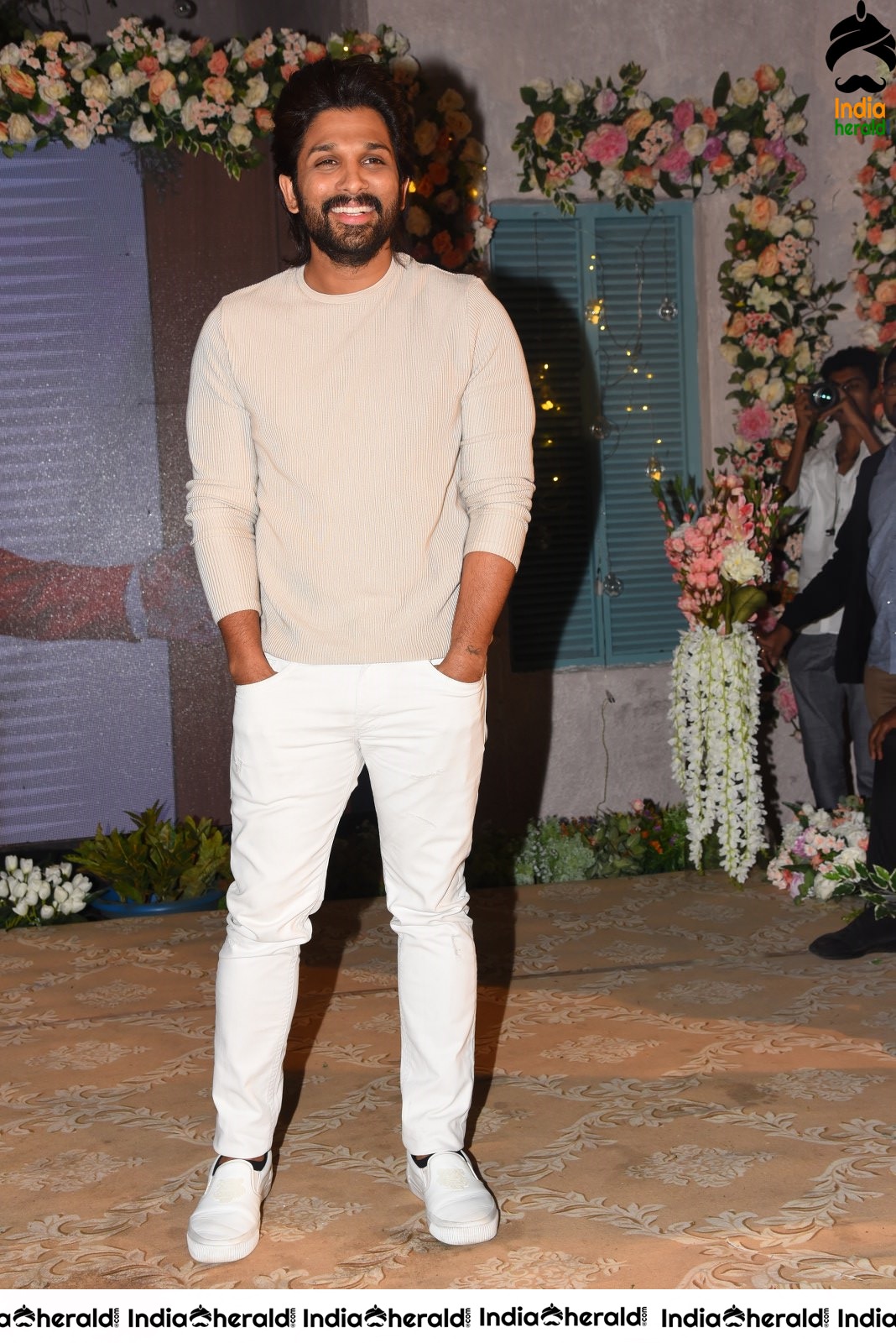 Actor Allu Arjun Looking Stylish and Suave in these latest clicks Set 2