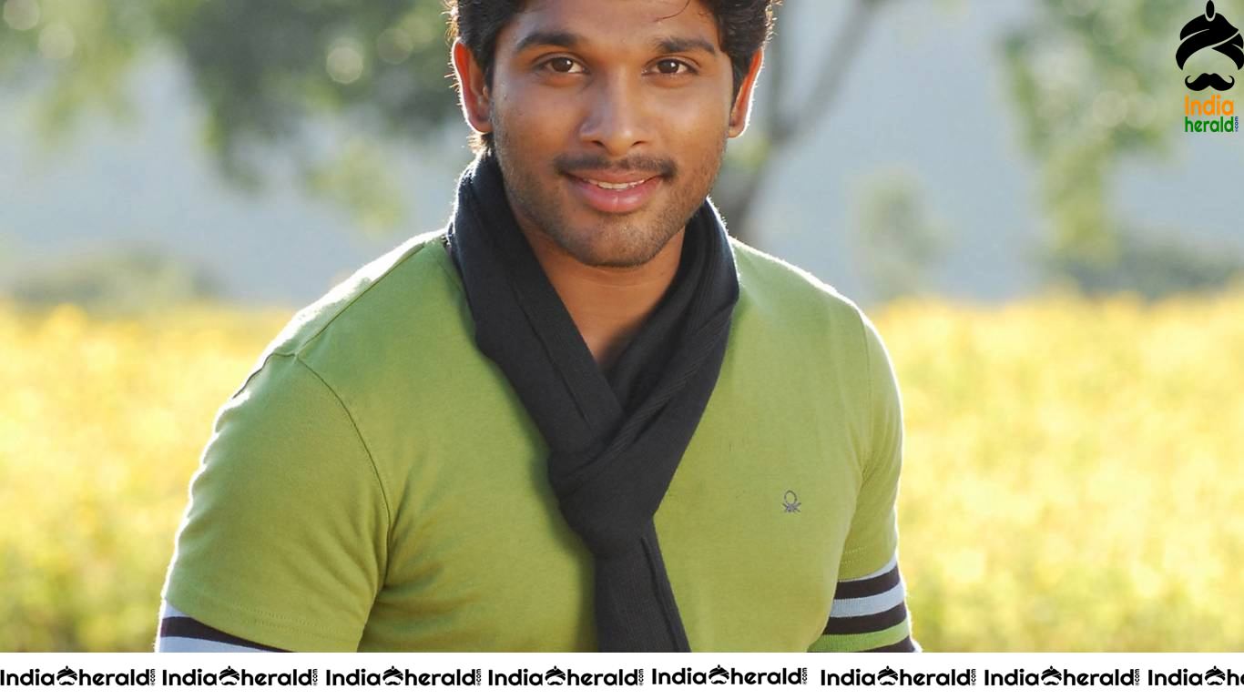 Actor Allu Arjun Stylish Wallpapers Set 2