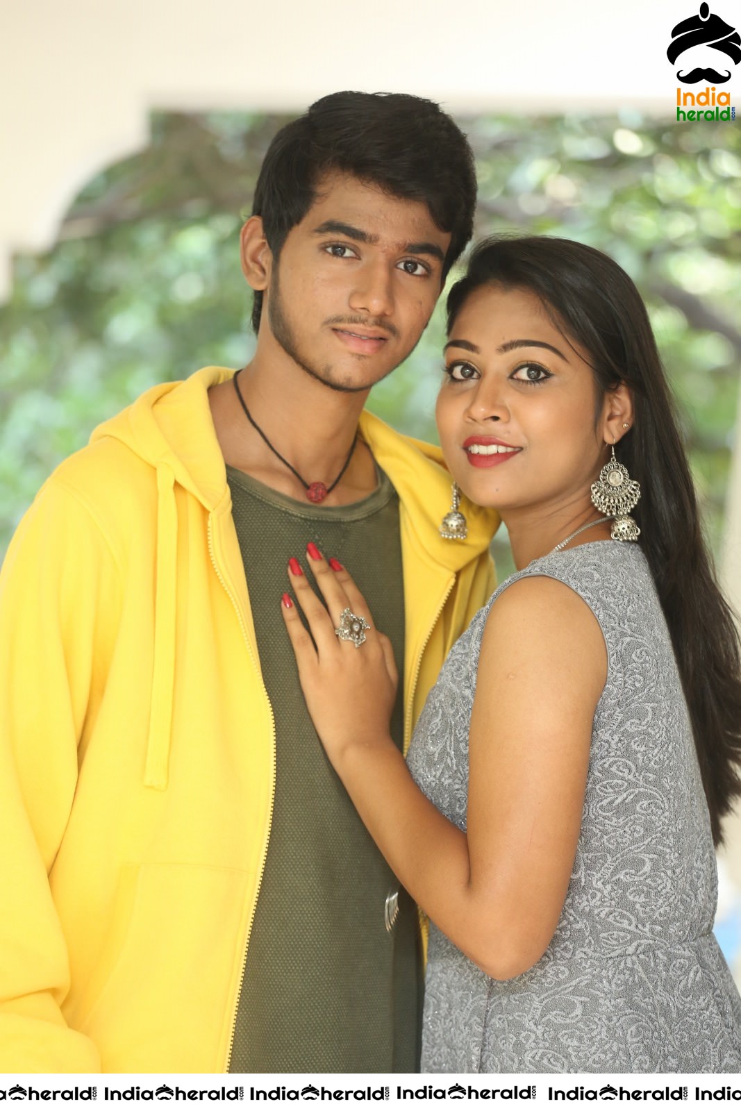 Actor Anvesh Photos with Actress Sarika Set 2