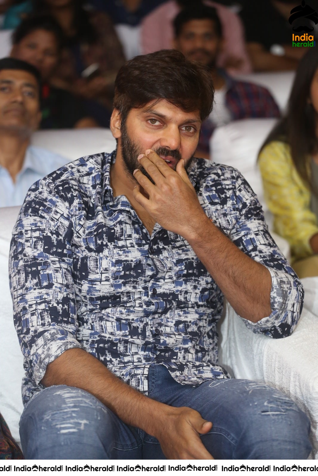 Actor Arya Latest Photos