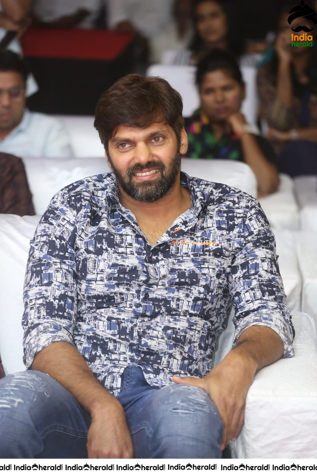 Actor Arya Latest Photos