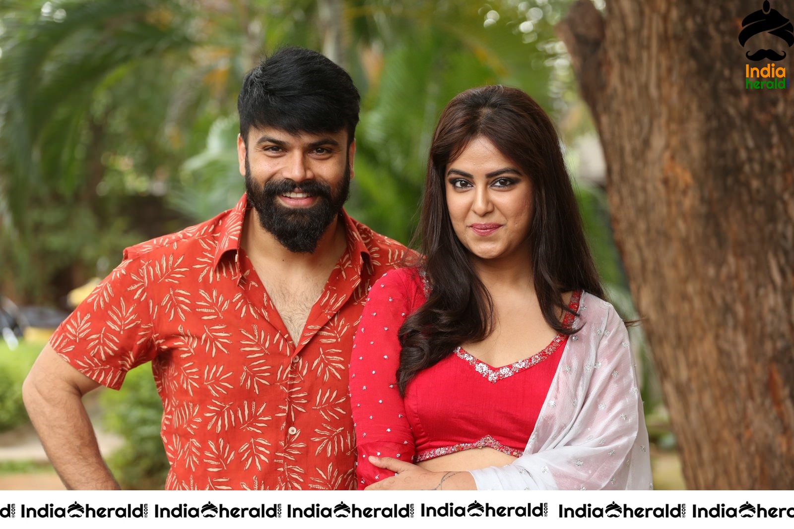 Actor Ashwin and Avika Gor Together in Red Attire