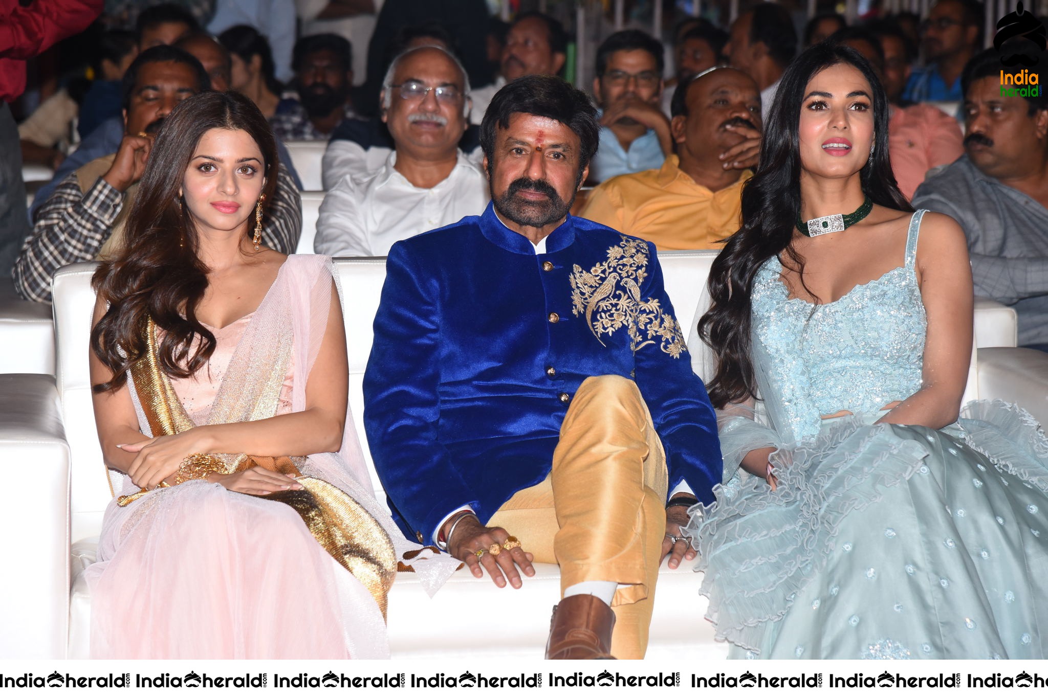 Actor Balayya Sitting between Vedika and Sonal Chauhan Set 1