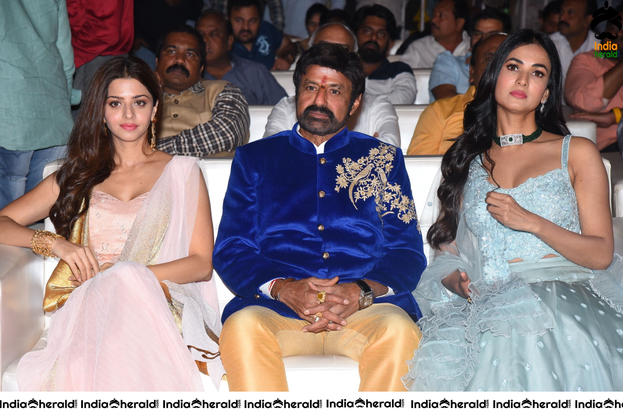 Actor Balayya Sitting between Vedika and Sonal Chauhan Set 1