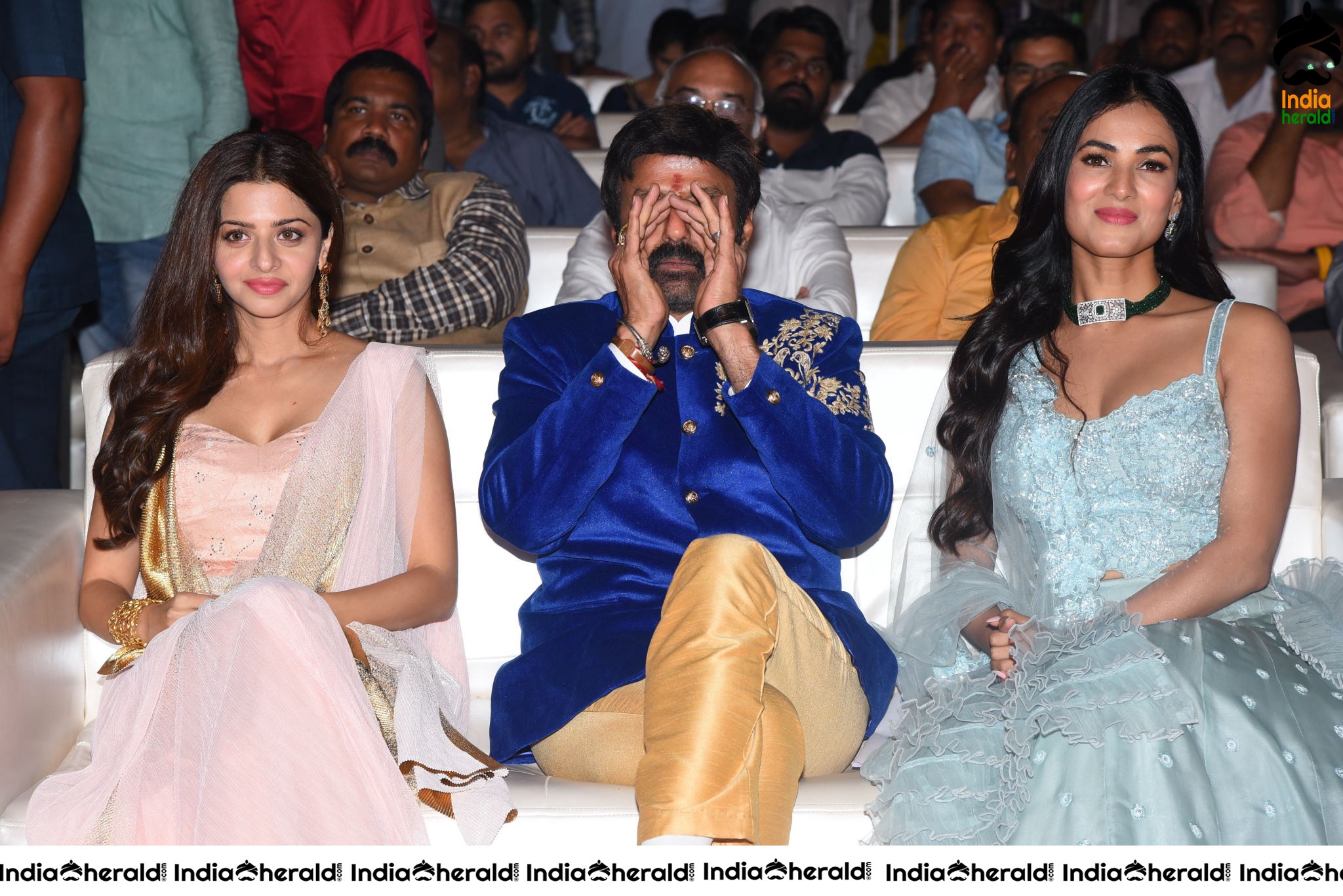 Actor Balayya Sitting between Vedika and Sonal Chauhan Set 1