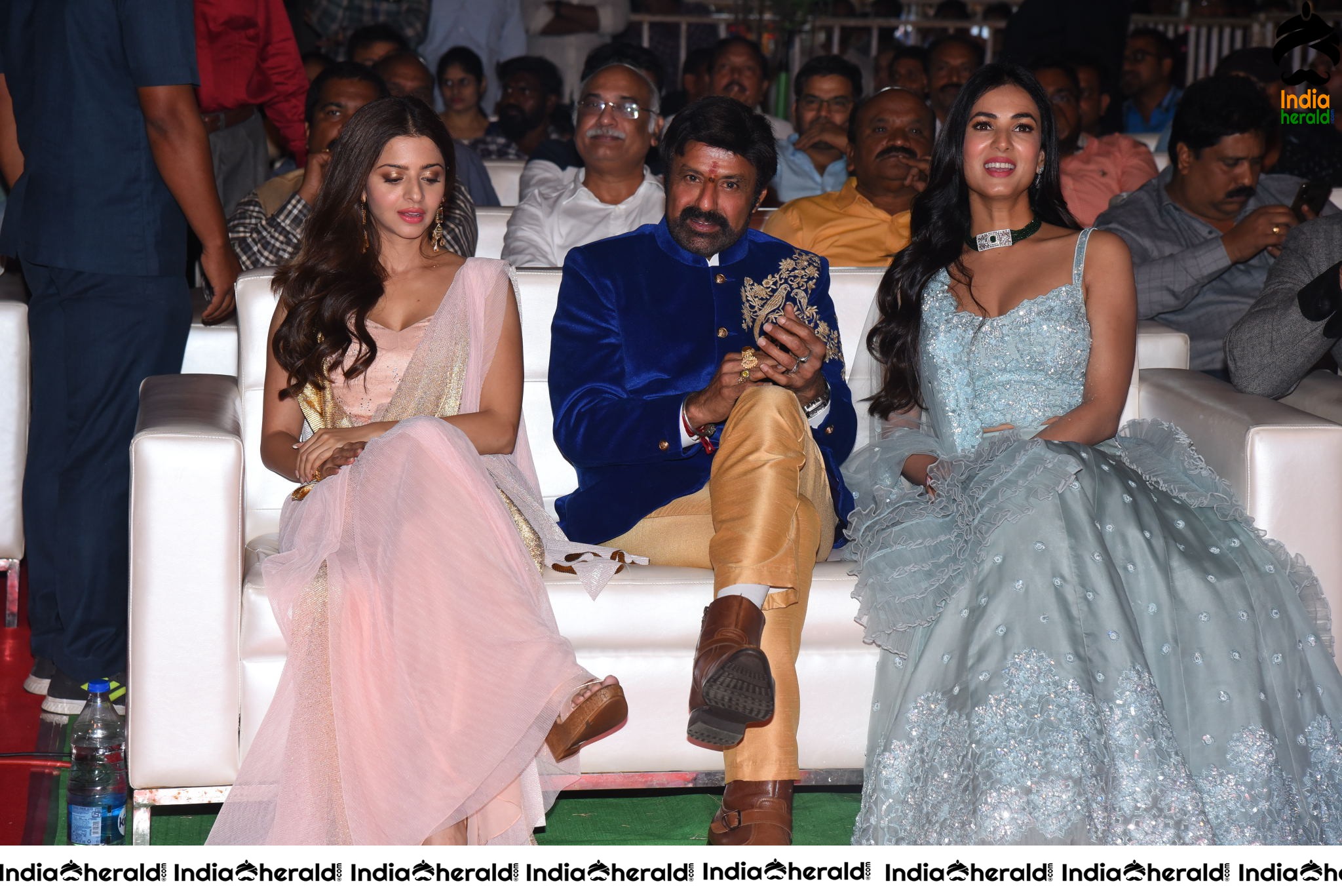 Actor Balayya Sitting between Vedika and Sonal Chauhan Set 1