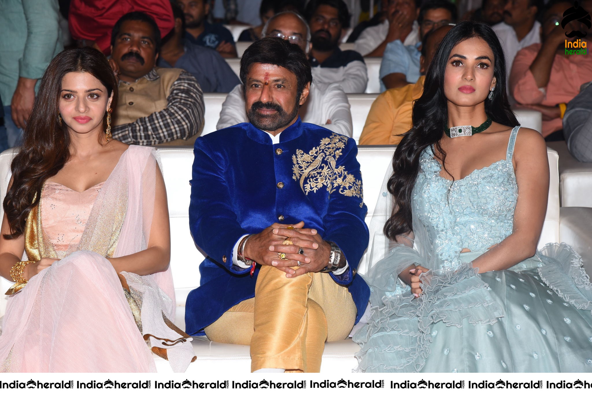 Actor Balayya Sitting between Vedika and Sonal Chauhan Set 1