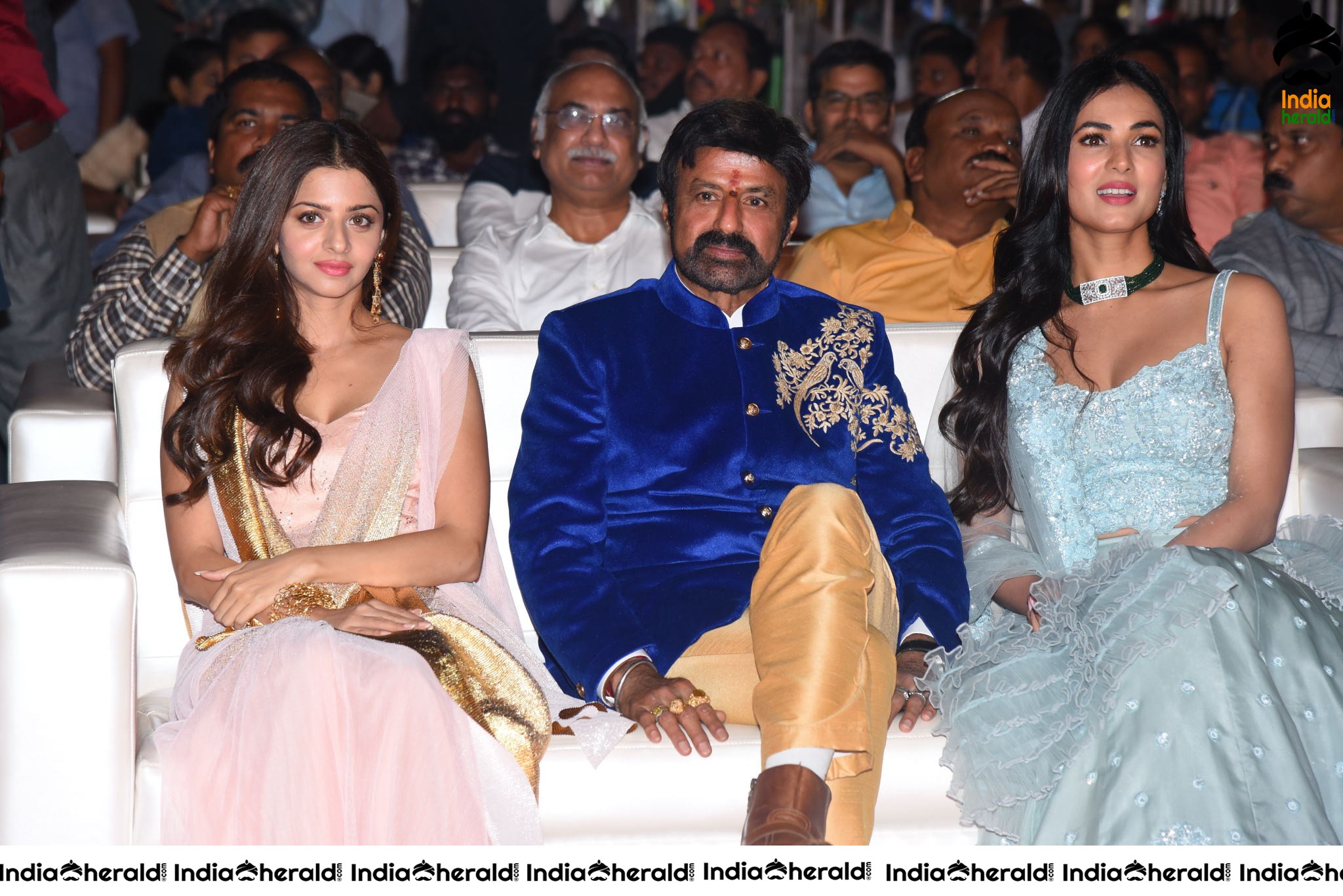 Actor Balayya Sitting between Vedika and Sonal Chauhan Set 2