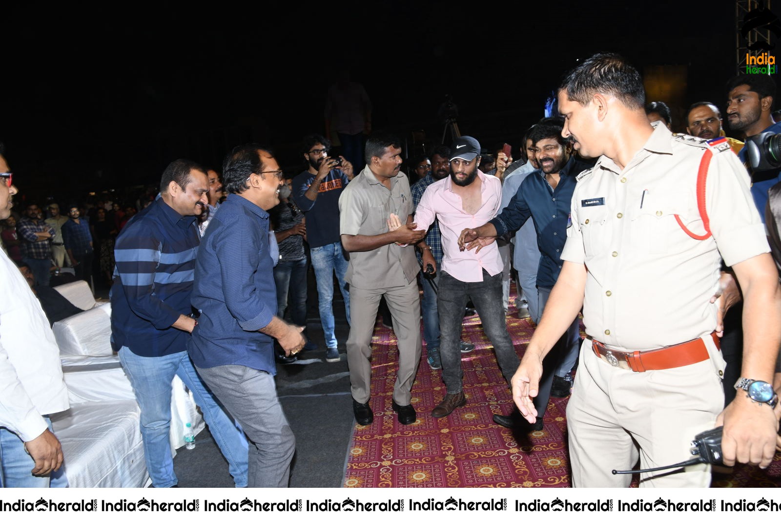 Actor Chiranjeevi Mass Entry at Sarileru Neekevvaru event Set 2