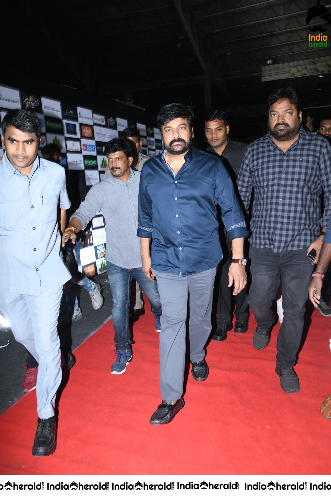 Actor Chiranjeevi Mass Entry at Sarileru Neekevvaru event Set 2