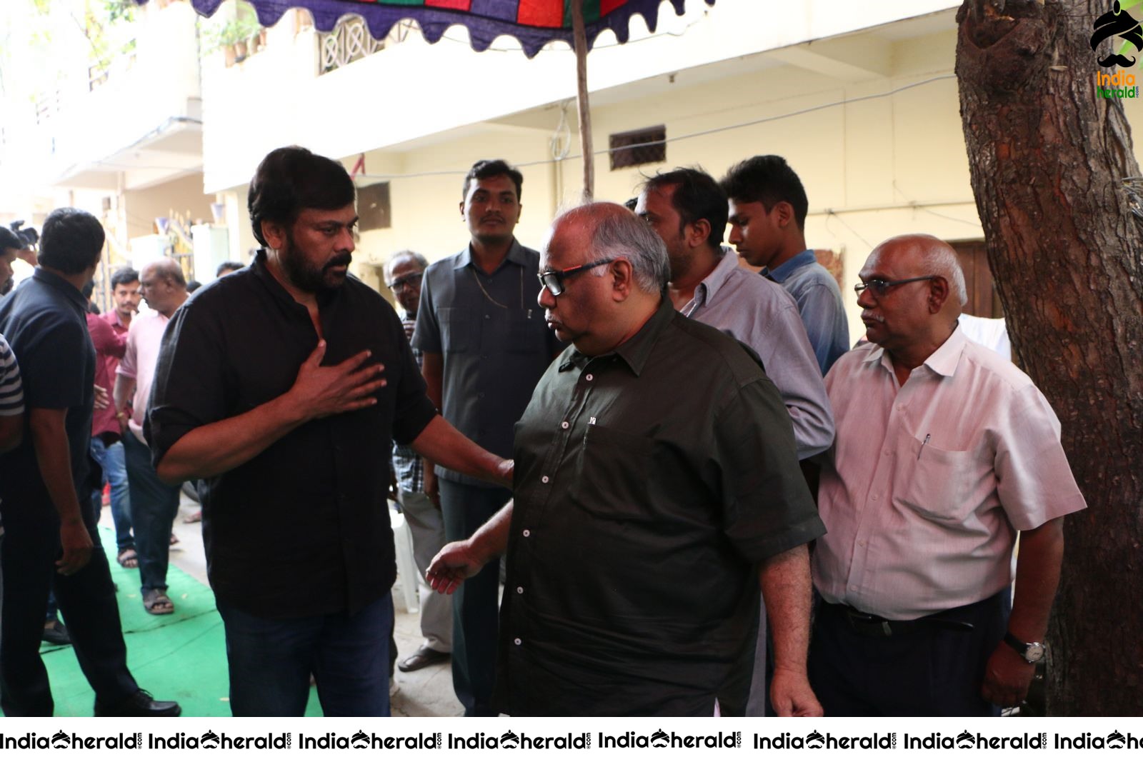 Actor Chiranjeevi Photos while Paying Final Respect to Sr Journalist Pasupuleti Ramarao Set 1