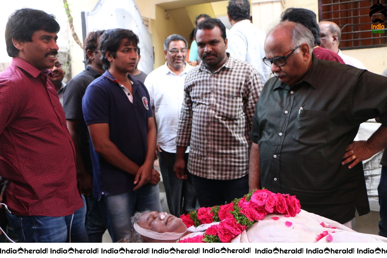 Actor Chiranjeevi Photos while Paying Final Respect to Sr Journalist Pasupuleti Ramarao Set 1