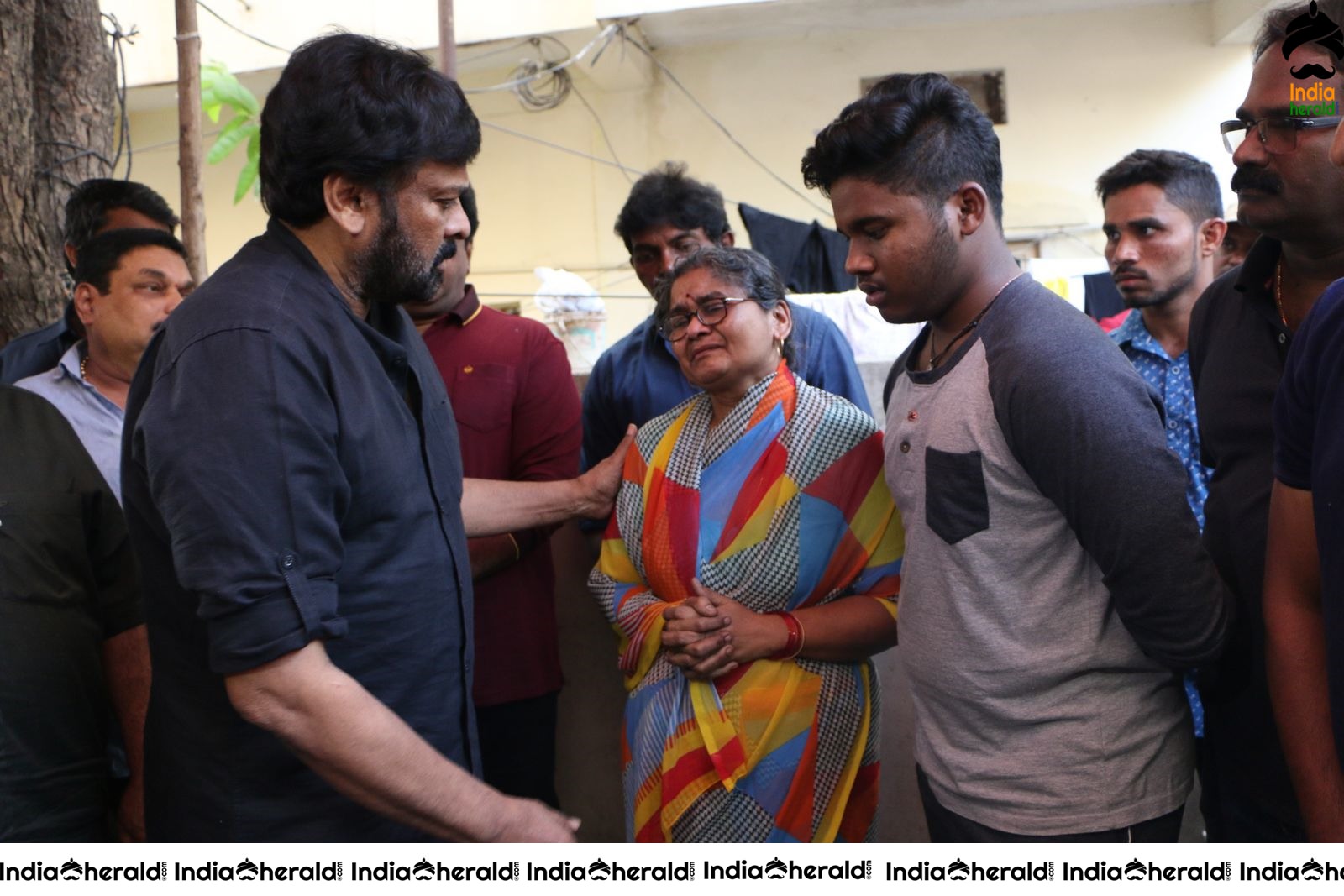 Actor Chiranjeevi Photos while Paying Final Respect to Sr Journalist Pasupuleti Ramarao Set 1