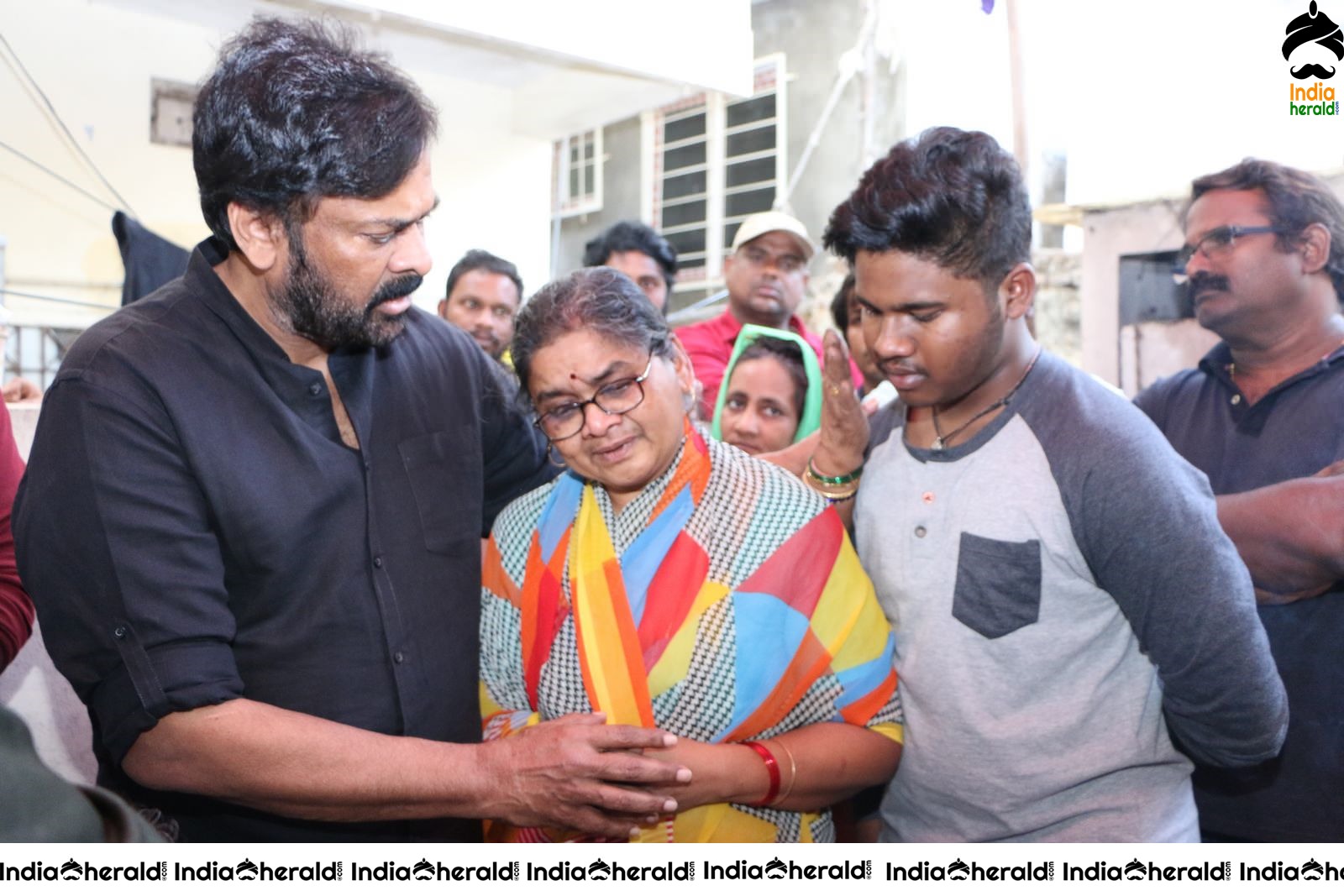 Actor Chiranjeevi Photos while Paying Final Respect to Sr Journalist Pasupuleti Ramarao Set 2