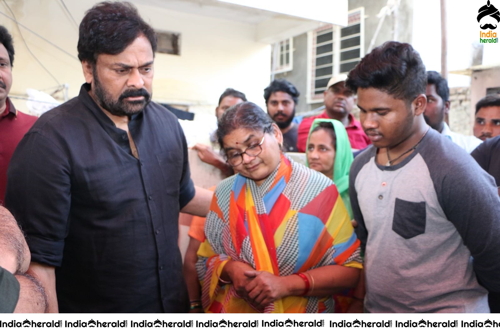 Actor Chiranjeevi Photos while Paying Final Respect to Sr Journalist Pasupuleti Ramarao Set 3