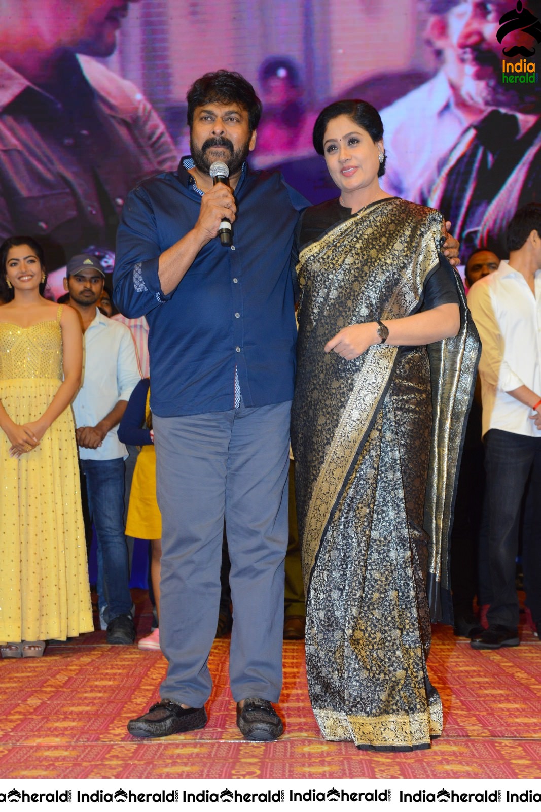 Actor Chiranjeevi Speech Photos along with Vijayshanthi Set 1