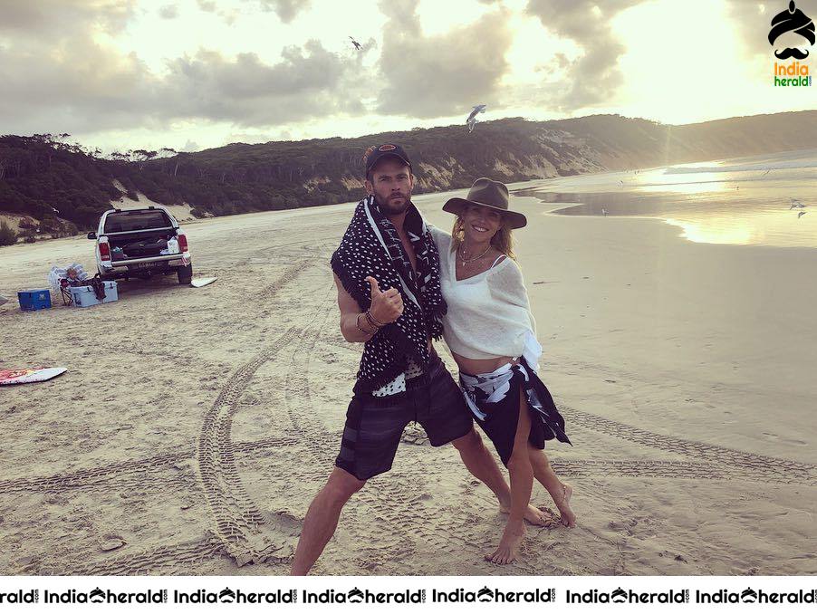 Actor Chris Hemsworth Photos Compilation Set 3