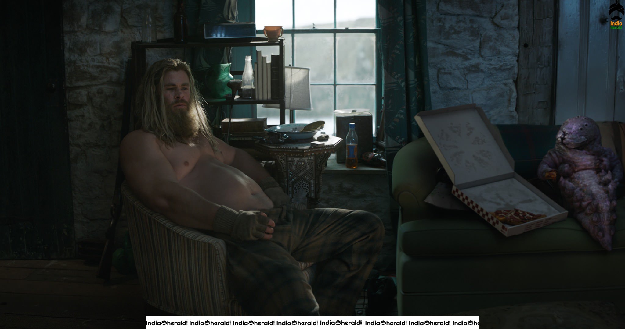 Actor Chris Hemsworth Photos Compilation Set 5